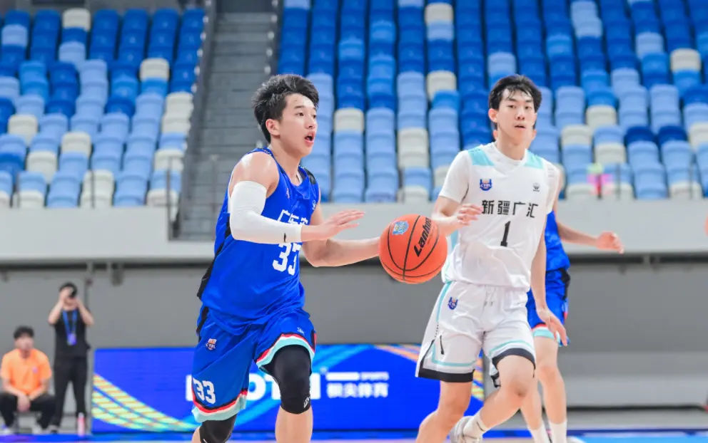 他们在小组 他们在小组