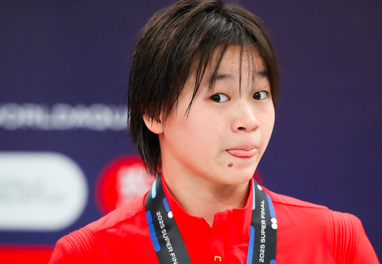 还与队友一, 十五运会官