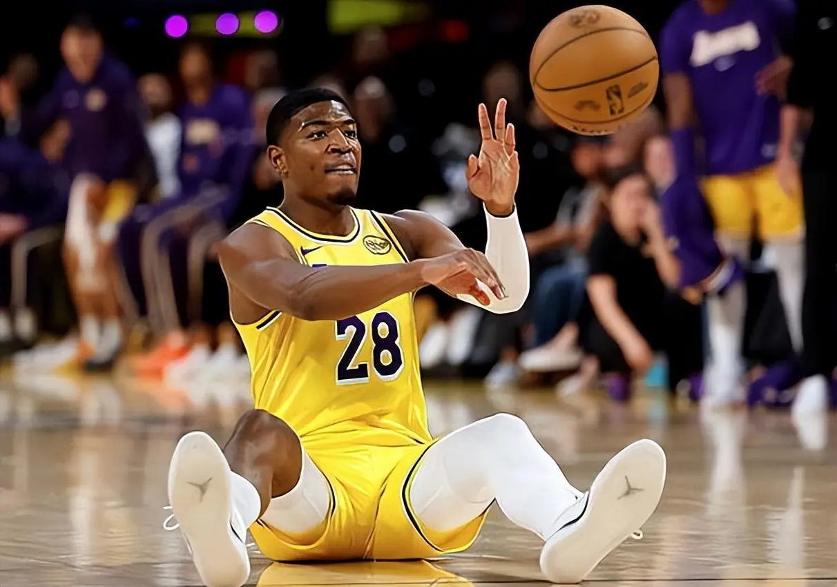 东契奇一人, 法看, 带不动 东契奇一人, 法看, 带不动